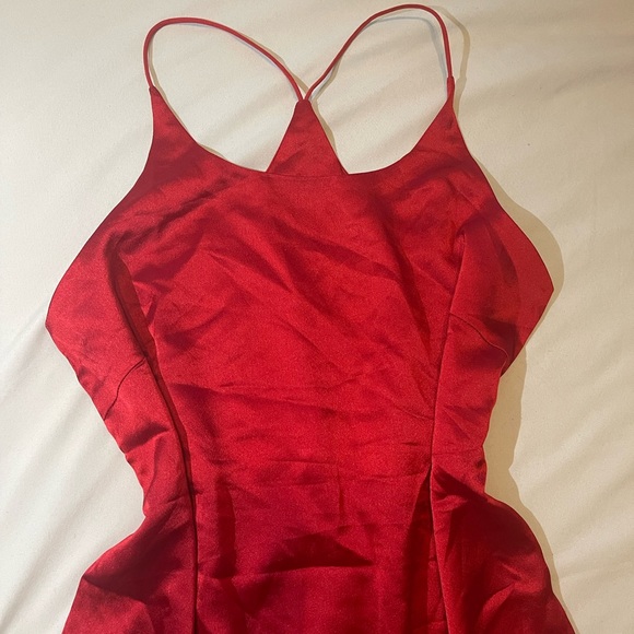 Cute Red Satin Tank Top - Picture 3 of 3
